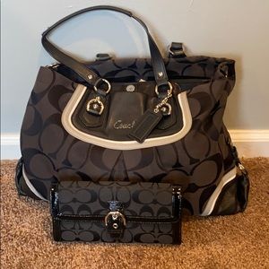 Coach Signature Ashley Carry All E1294-F17446